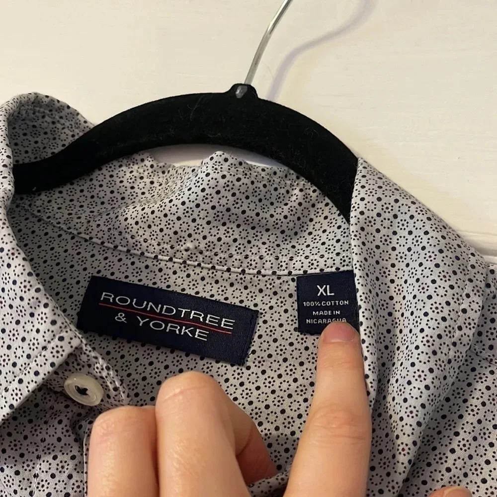 RoundTree & Yorke white and navy long sleeve button down shirt XL
